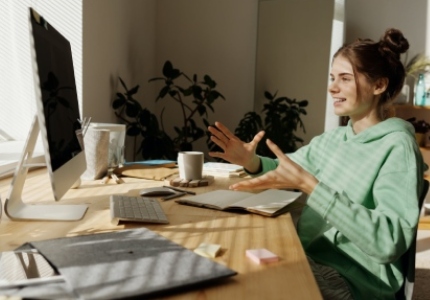 مشاوره آنلاین نوجوان