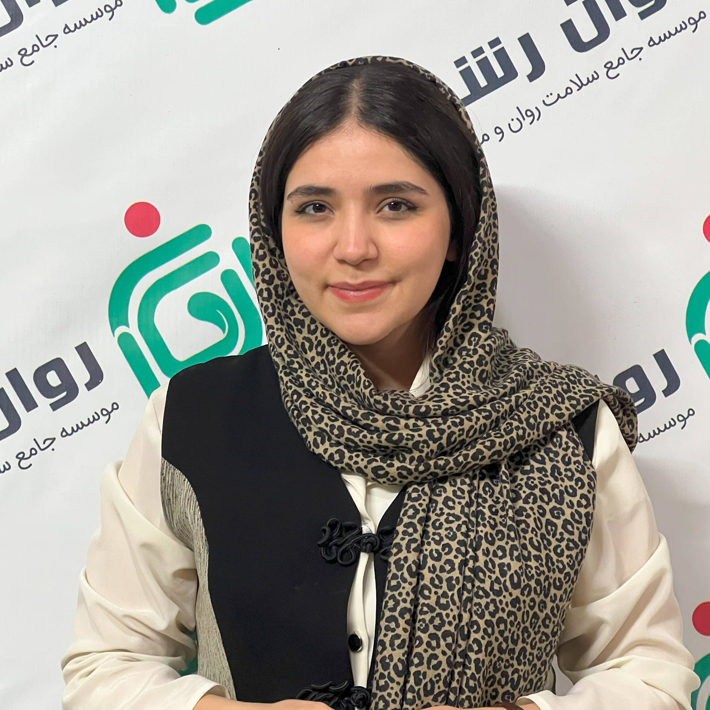 سارا علی عسگری