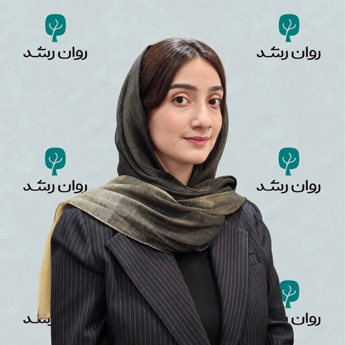 نیلوفر دهقان دهنوی