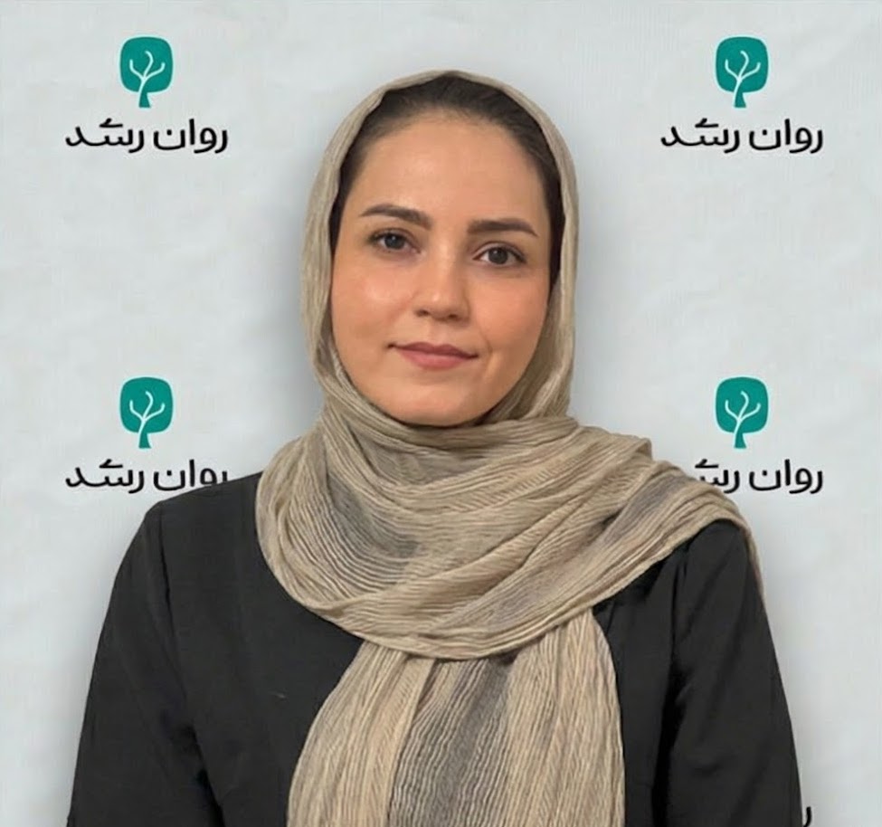 محیا مهرابی پور