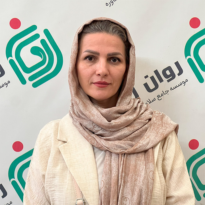 زینب موحد